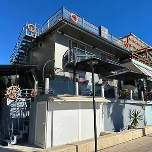 Appartement Yacht, Saranda